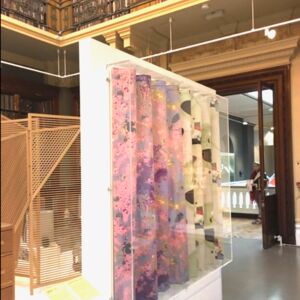 Textilentwürfe von Elsbeth Kupferoth im Victoria & Albert Museum London